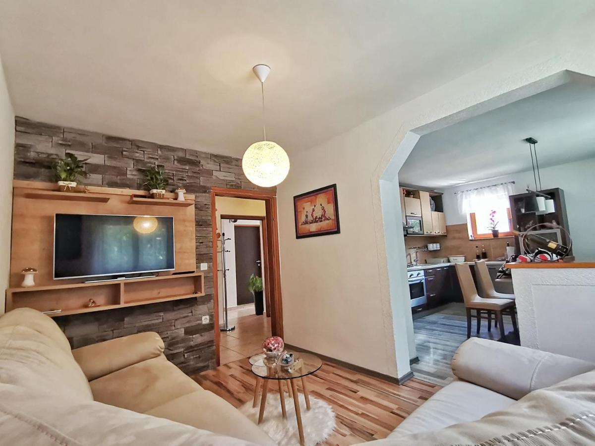 Apartman Sunny Lika Gospić Exterior foto