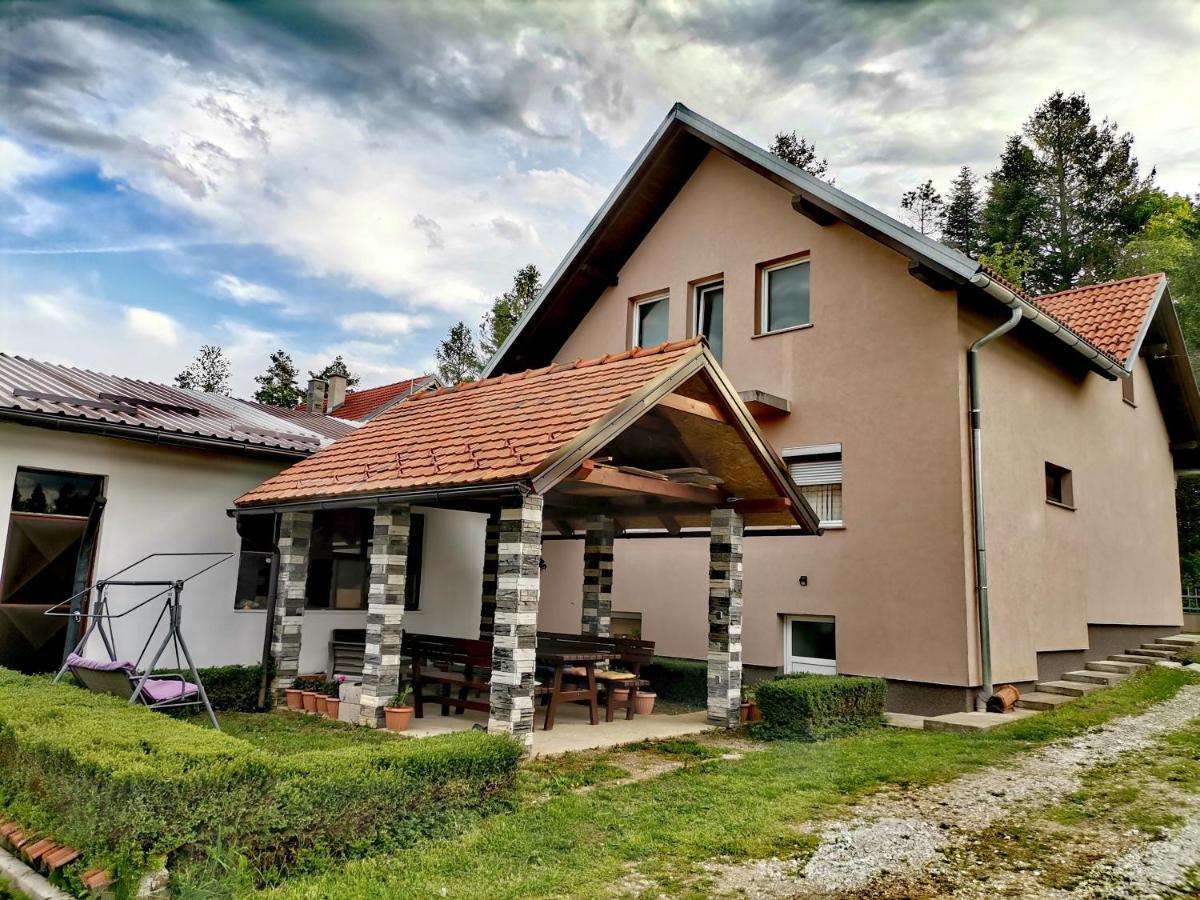 Apartman Sunny Lika Gospić Exterior foto