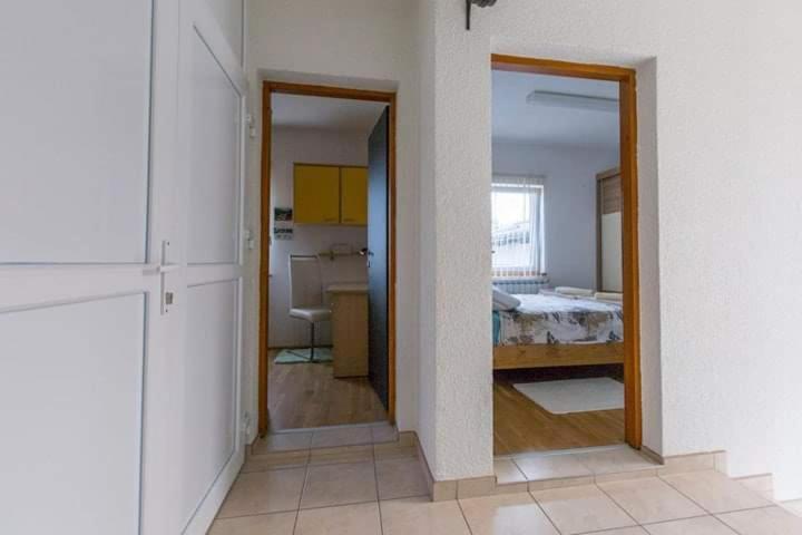 Apartman Sunny Lika Gospić Exterior foto
